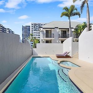 Parkview Apartments